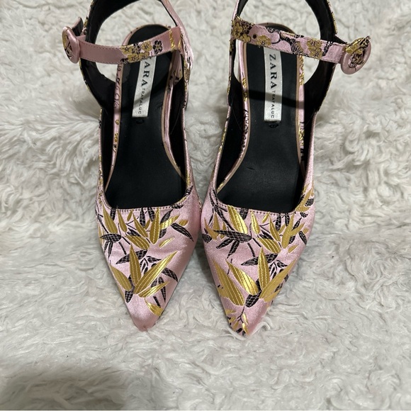 💥SOLD $38💥 Zara Pink Asian Print Floral Kitten Block Heels Pointy-Toe Pumps 40 - Picture 2 of 14